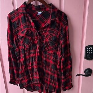VENUS Red and Black Plaid Top